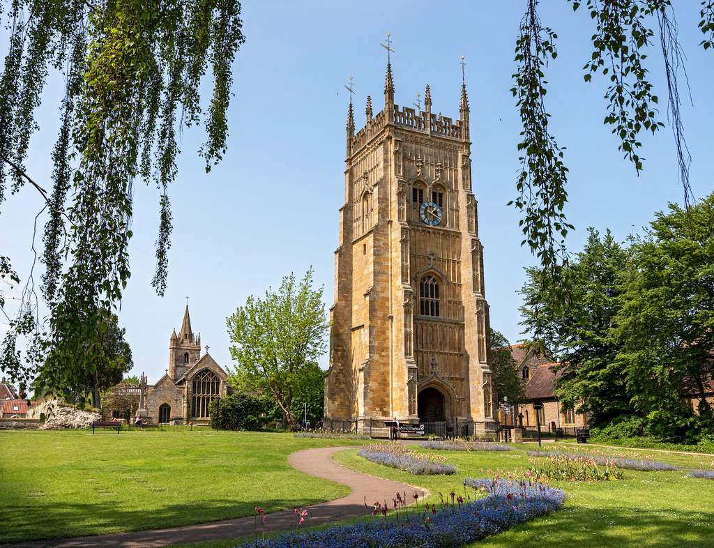 Jigsaw Puzzle The Bell Tower of Evesham Abbey, Worcestershire. 70