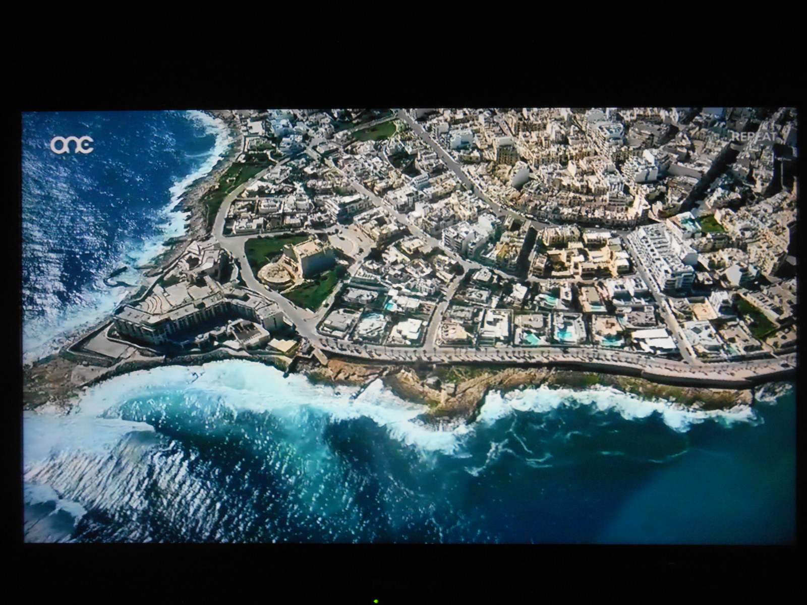 Solve Marsascala point, Malta jigsaw puzzle online with 154 pieces