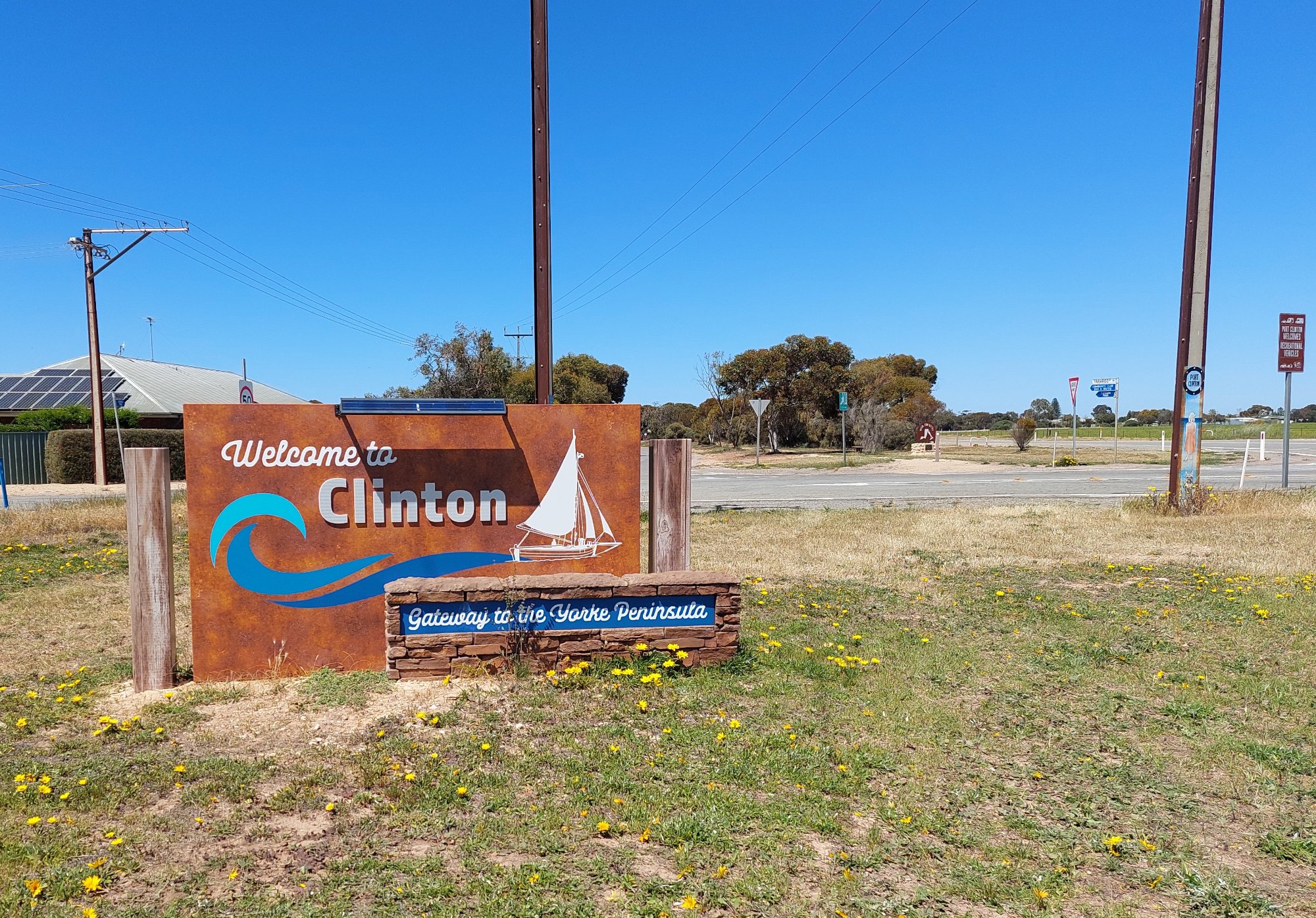 Solve Pt Clinton Town Sign jigsaw puzzle online with 88 pieces