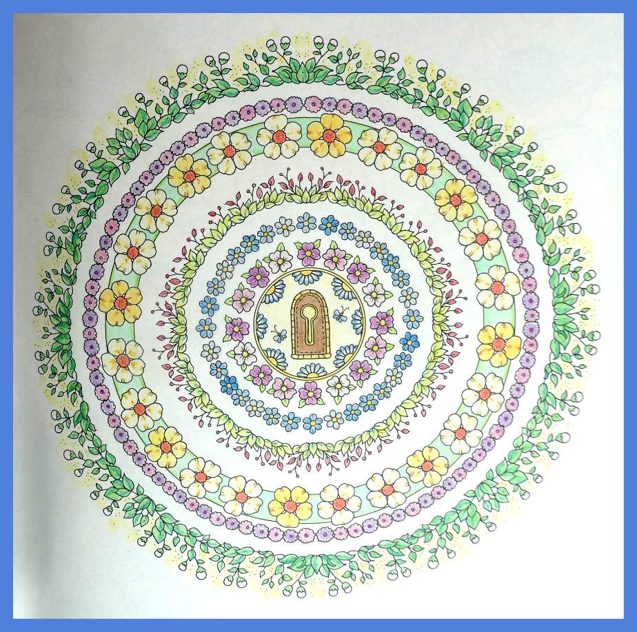 Solve Self colored drawings, from the book by Johanna Basford. jigsaw