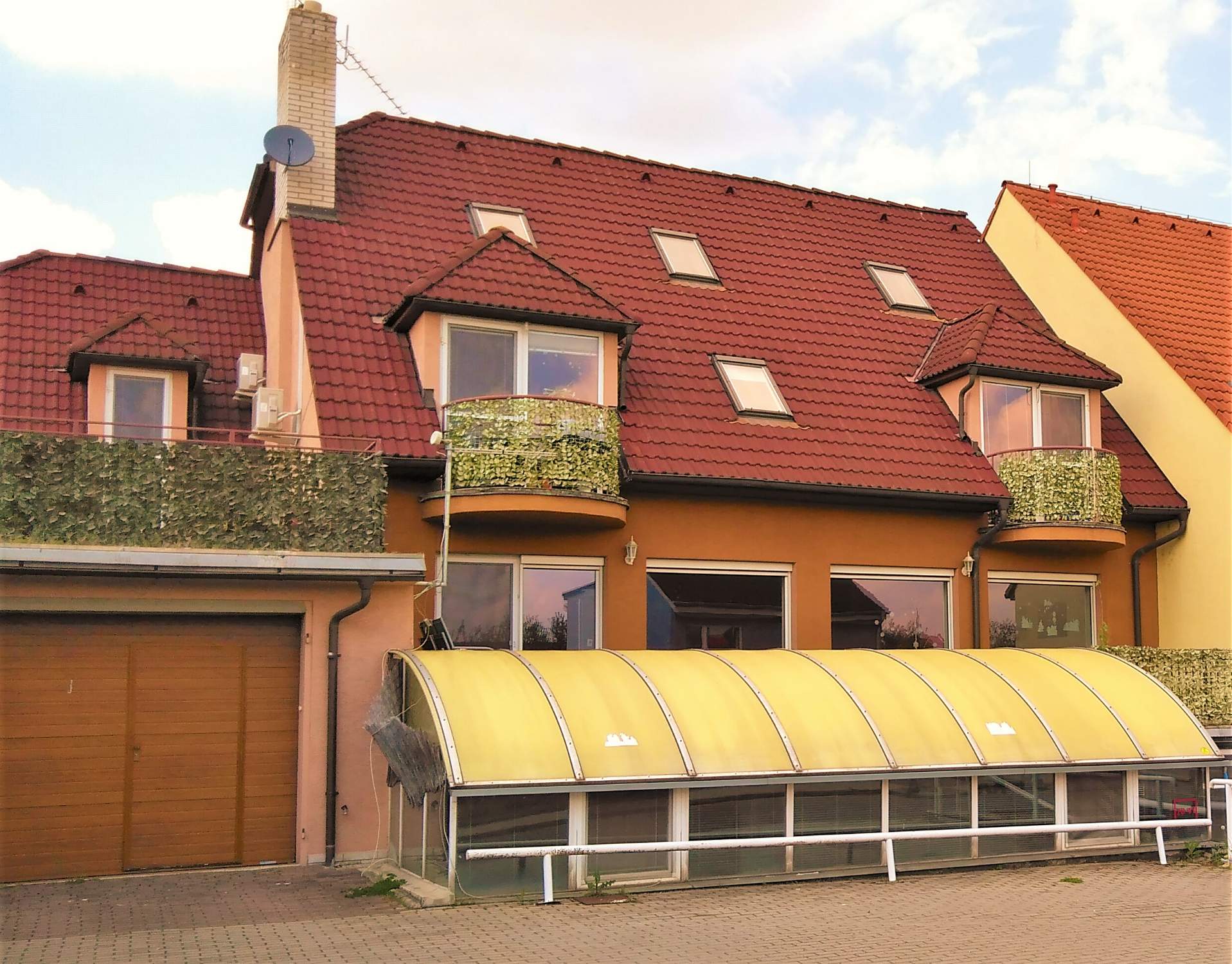 Solve Staré Město 24 jigsaw puzzle online with 300 pieces