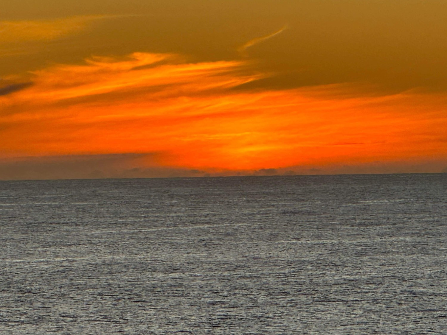 Solve Sunset Over The Tasman Sea Jigsaw Puzzle Online With 70 Pieces solve-sunset-over-the-tasman-sea-jigsaw-puzzle-online-with-70-pieces