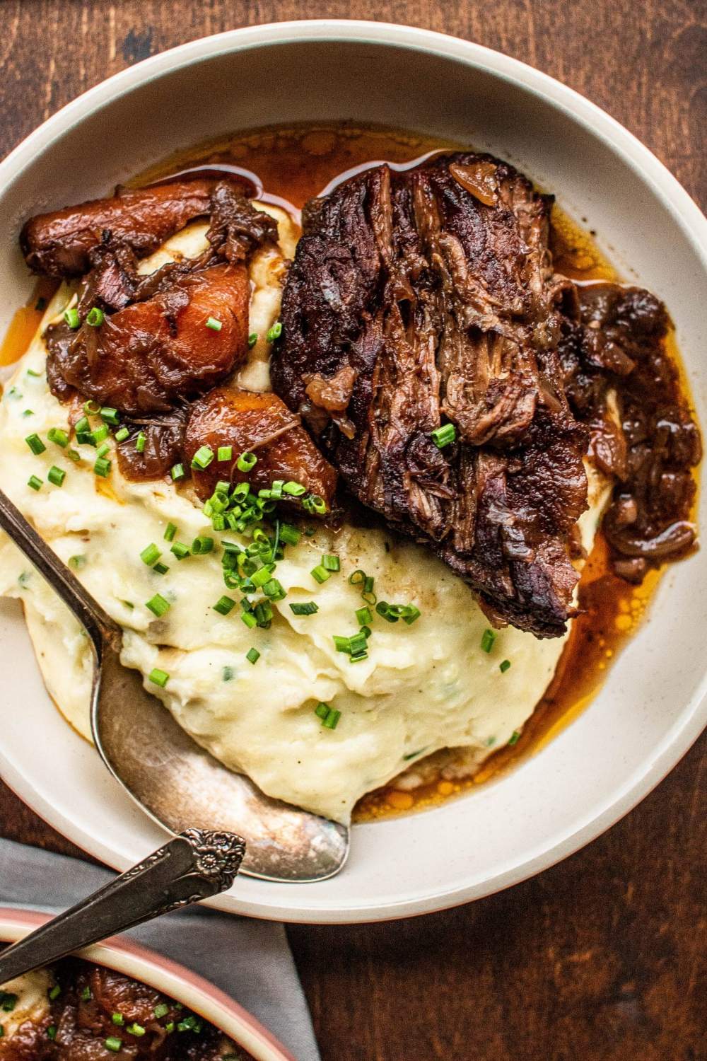 Solve Red Wine Braised Beef jigsaw puzzle online with 400 pieces