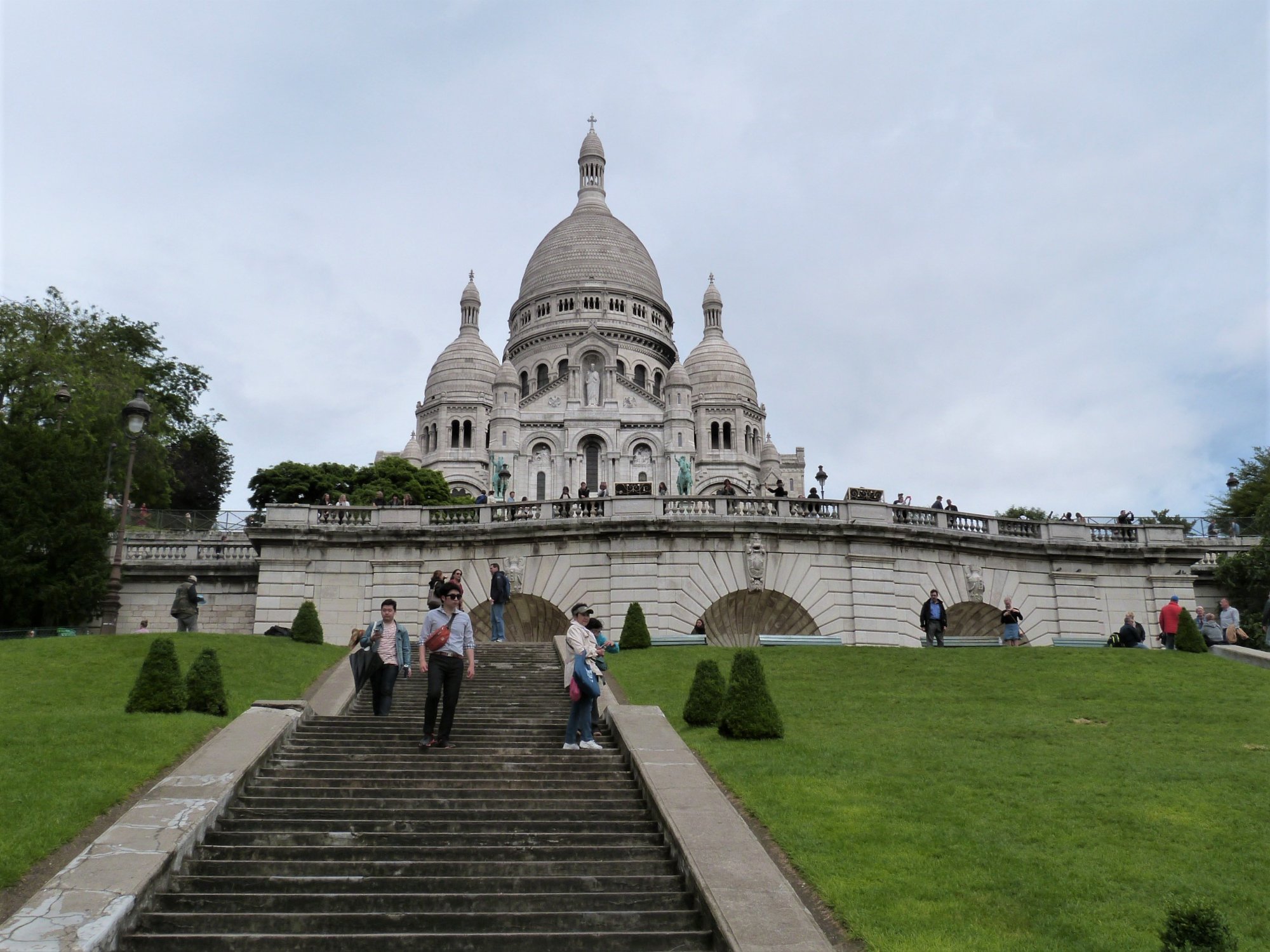 Solve Sacré-Cœur Basilica, Paris jigsaw puzzle online with 35 pieces