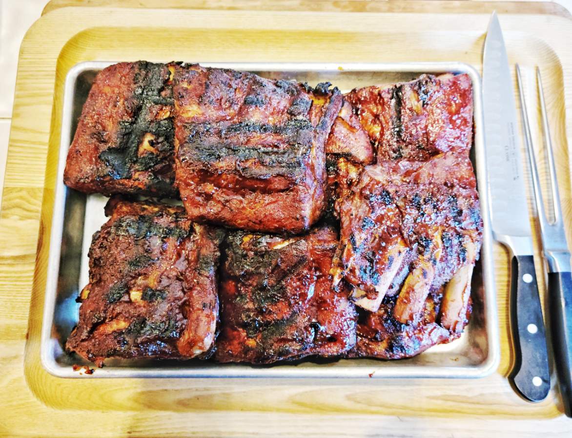 Solve Easter Baby Back Ribs jigsaw puzzle online with 20 pieces