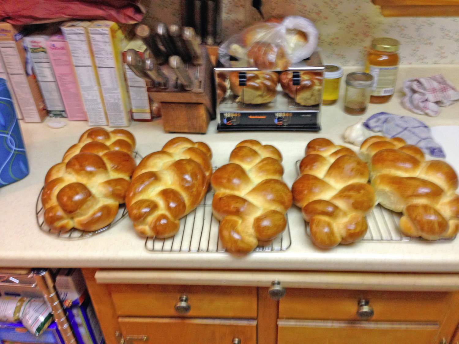 Solve Ahh! Home made Challah bread a loaf at every Shabbat (Friday night) dinner jigsaw puzzle
