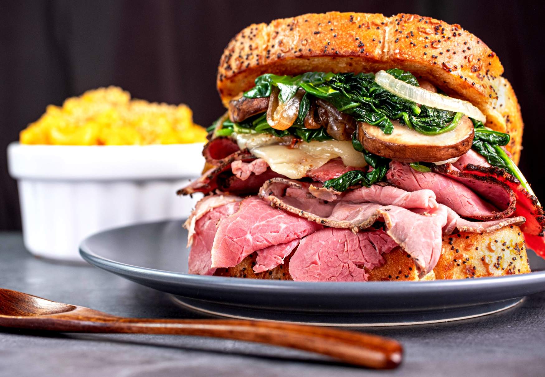 Jigsaw Puzzle Pastrami and roast beef with spinach, mushrooms and