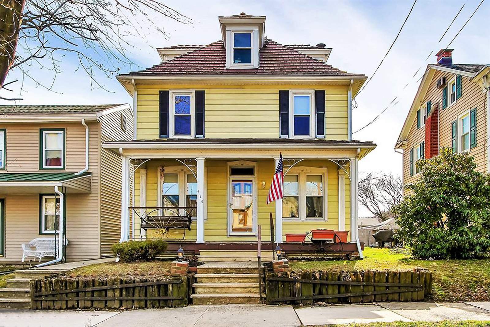 Solve Robesonia, Pennsylvania jigsaw puzzle online with 247 pieces