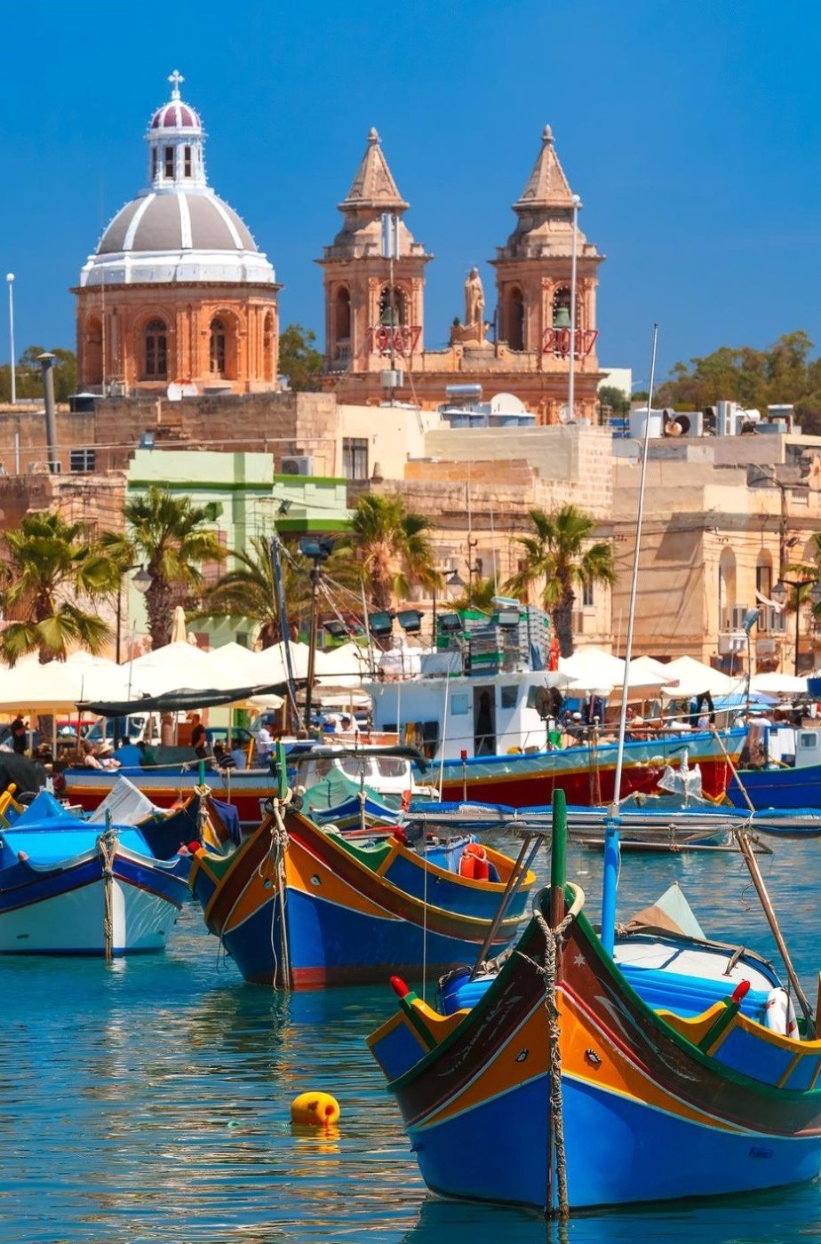 Solve Malta jigsaw puzzle online with 35 pieces