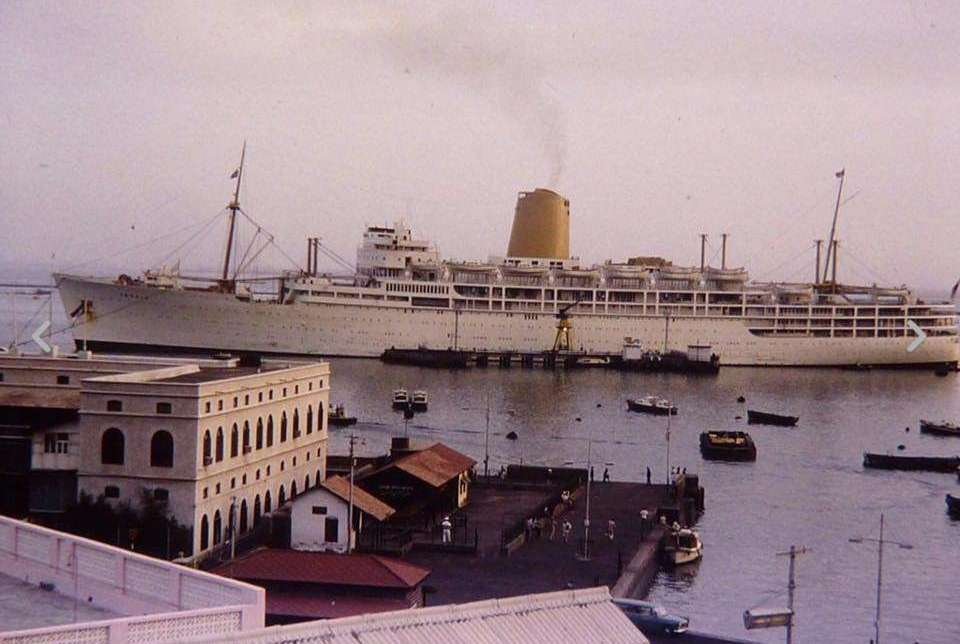 Solve Iberia in Aden jigsaw puzzle online with 24 pieces