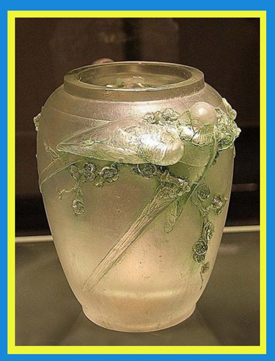 Solve Lalique jigsaw puzzle online with 80 pieces