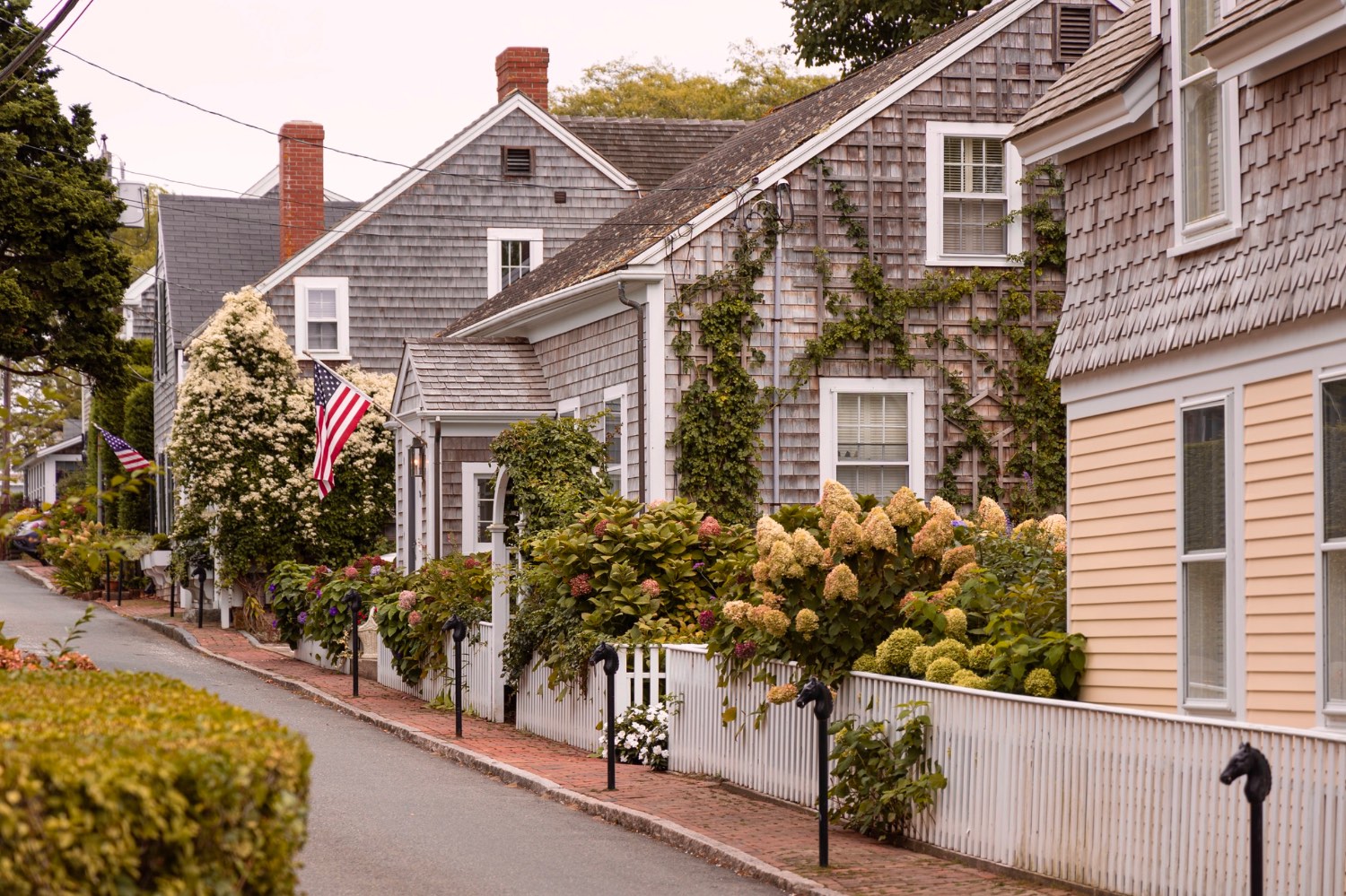 Solve Charter Street, Nantucket, Massachusetts, United States jigsaw