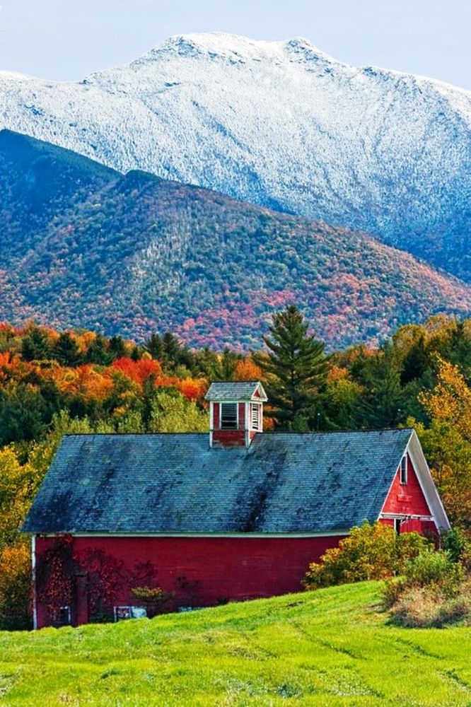 Solve Mt Mansfield Barn from Pleasant Valley Rd, Vermont jigsaw puzzle