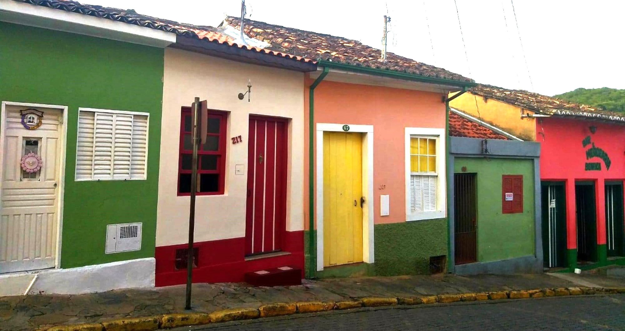 Solve Brasil jigsaw puzzle online with 200 pieces