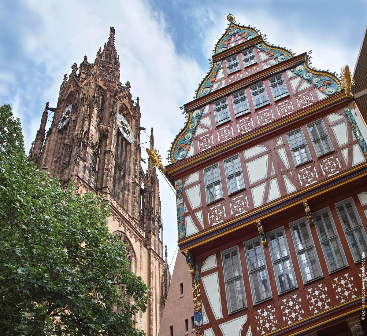 Solve Frankfurt am Main jigsaw puzzle online with 400 pieces