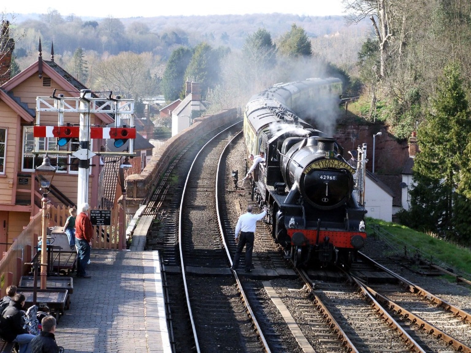 Solve LMS Stanier Mogul Class 5MT 2-6-0 42968 at SVR. jigsaw puzzle ...