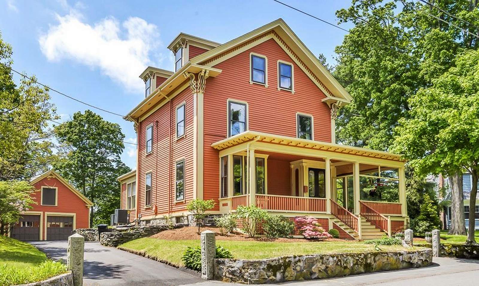 Solve Melrose, Massachusetts jigsaw puzzle online with 170 pieces