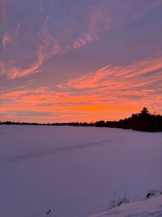 Solve Cold Sunset jigsaw puzzle online with 80 pieces