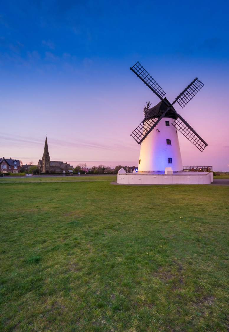 Solve Lytham, Lytham Saint Annes, UK jigsaw puzzle online with 54 pieces