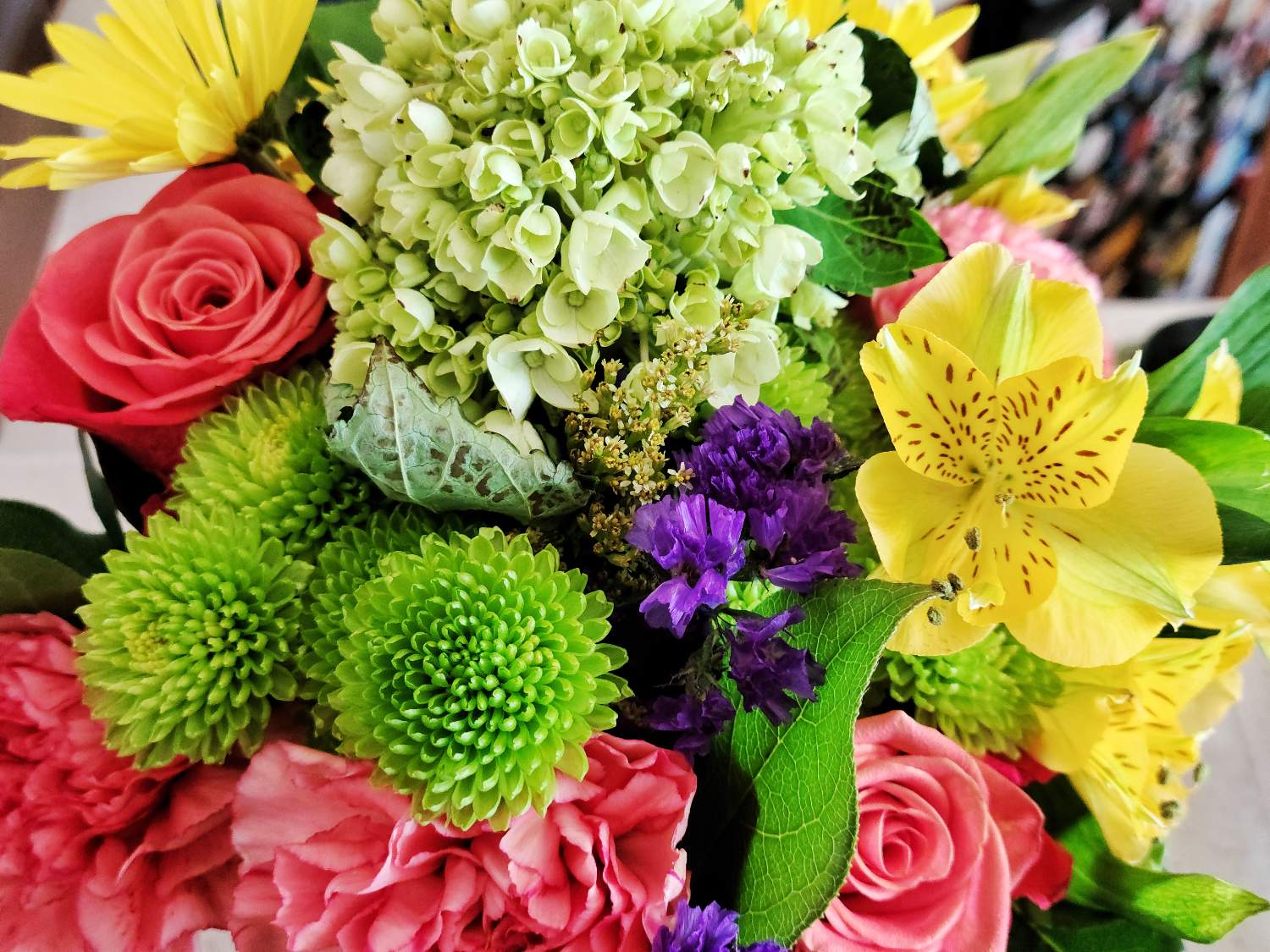 Solve Floral Arrangement jigsaw puzzle online with 80 pieces