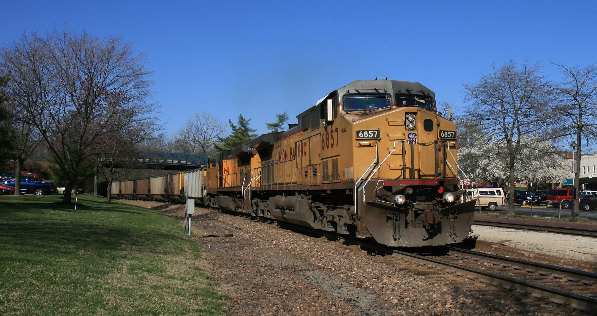 Solve The Union Pacific 6857 at Kirkwood Missouri jigsaw puzzle online