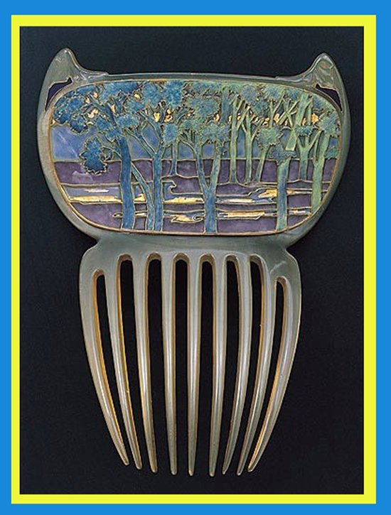 Solve Lalique comb jigsaw puzzle online with 63 pieces