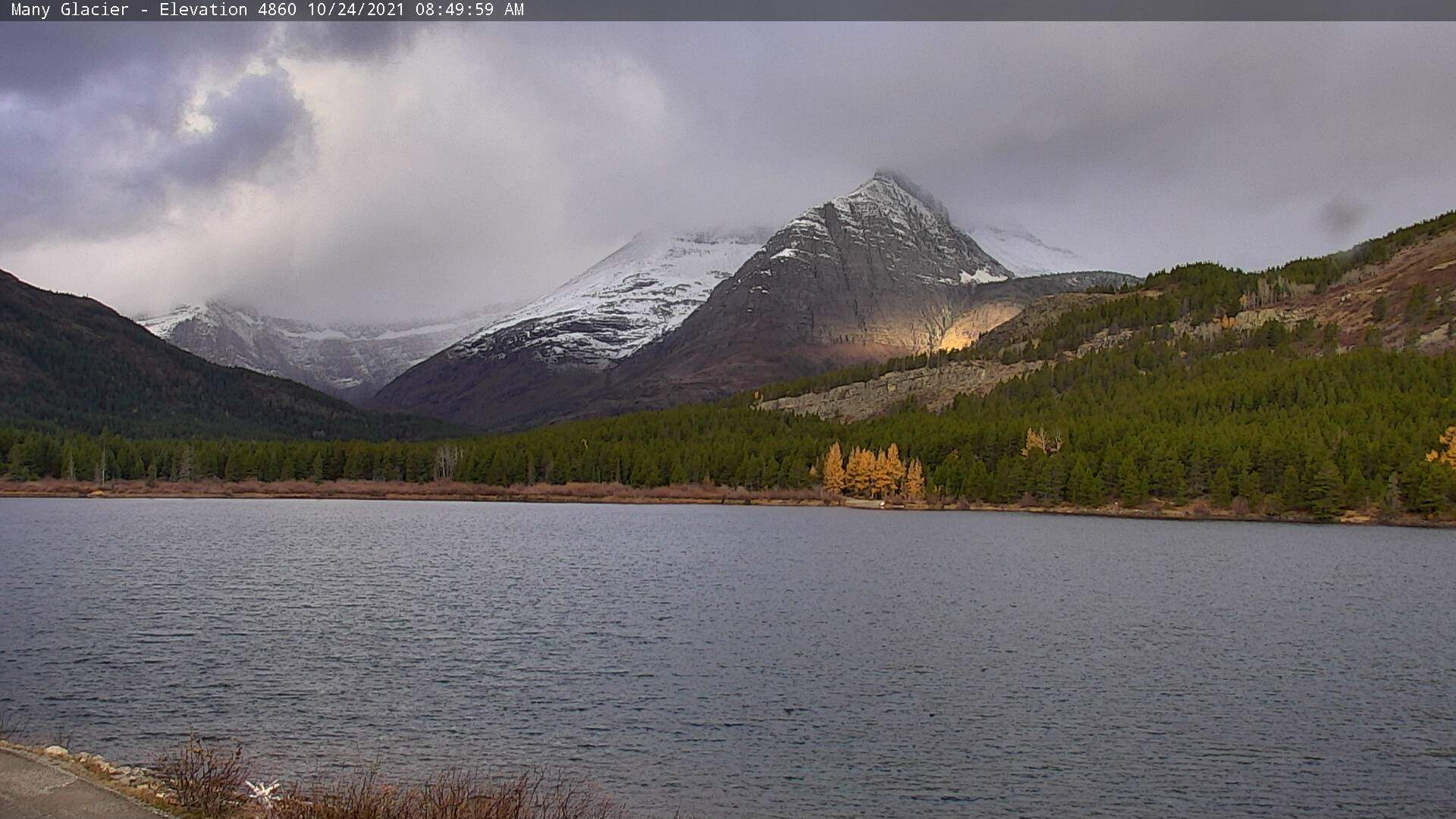 Solve Many Glacier cam, Glacier National Park, USA October 24, 2021