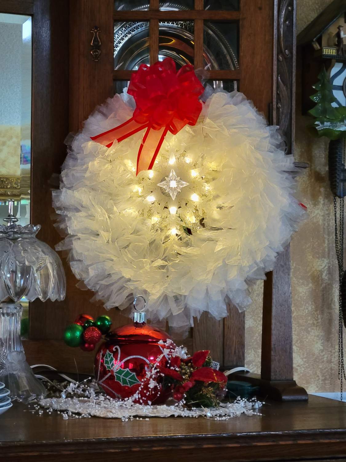 Solve Christmas wreath jigsaw puzzle online with 221 pieces