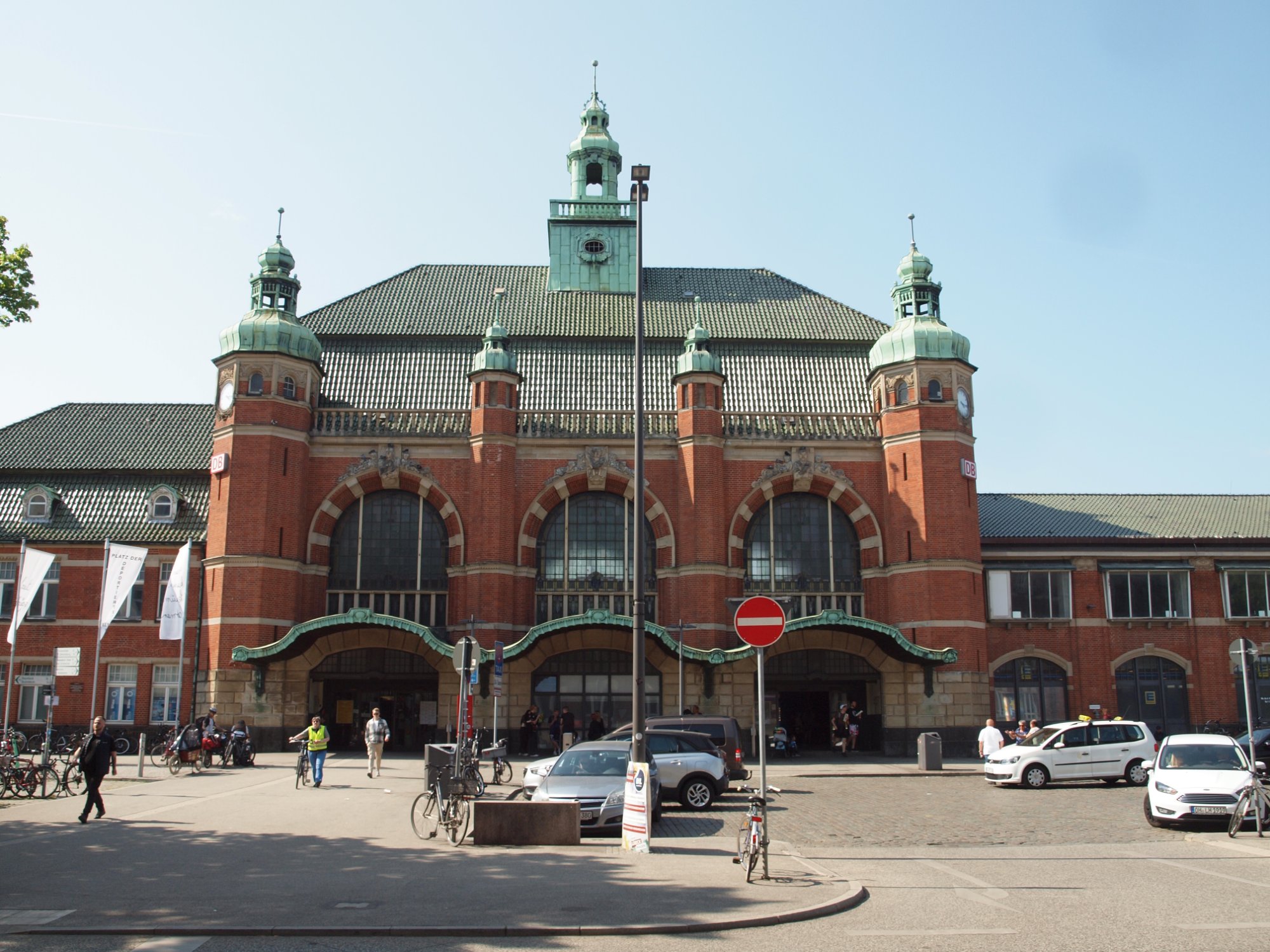 Jigsaw Puzzle | 80 pieces | Banegården i Lübeck | Jigidi