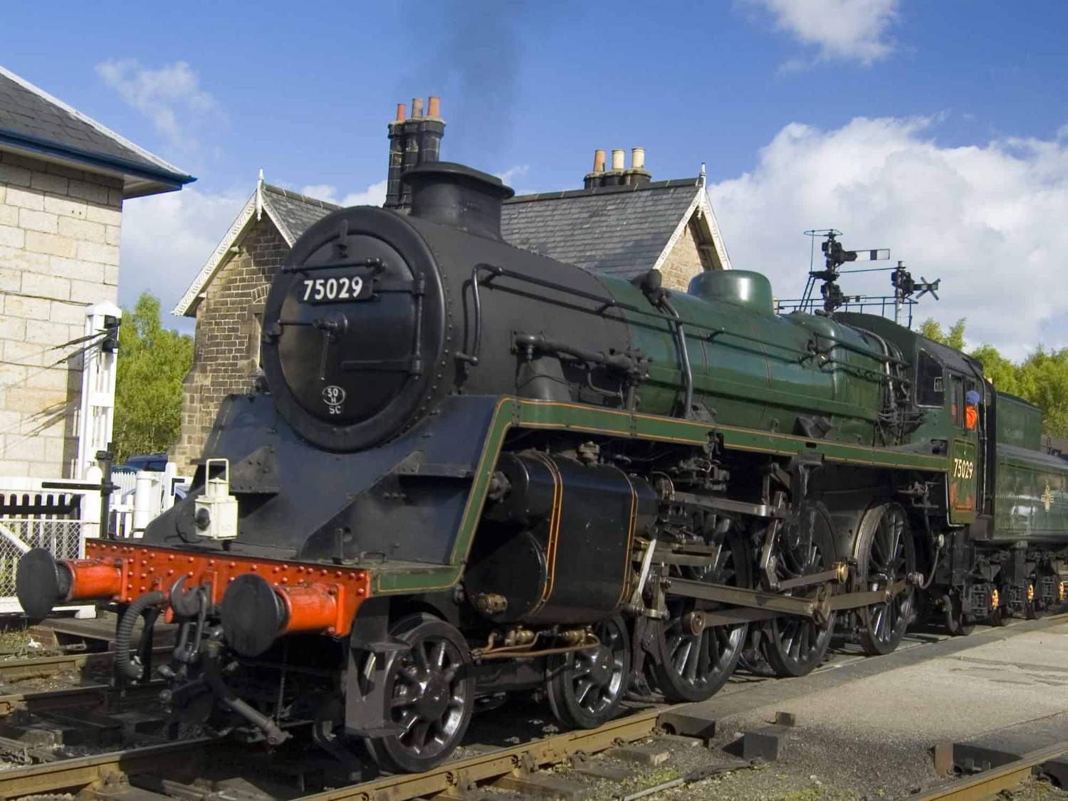Solve BR Standard Class 4MT 4-6-0 75029 The Green Knight. jigsaw puzzle ...
