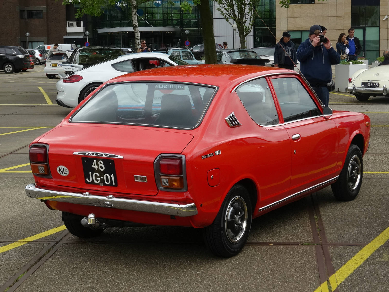 Solve 1976 Datsun Cherry 100A jigsaw puzzle online with 221 pieces