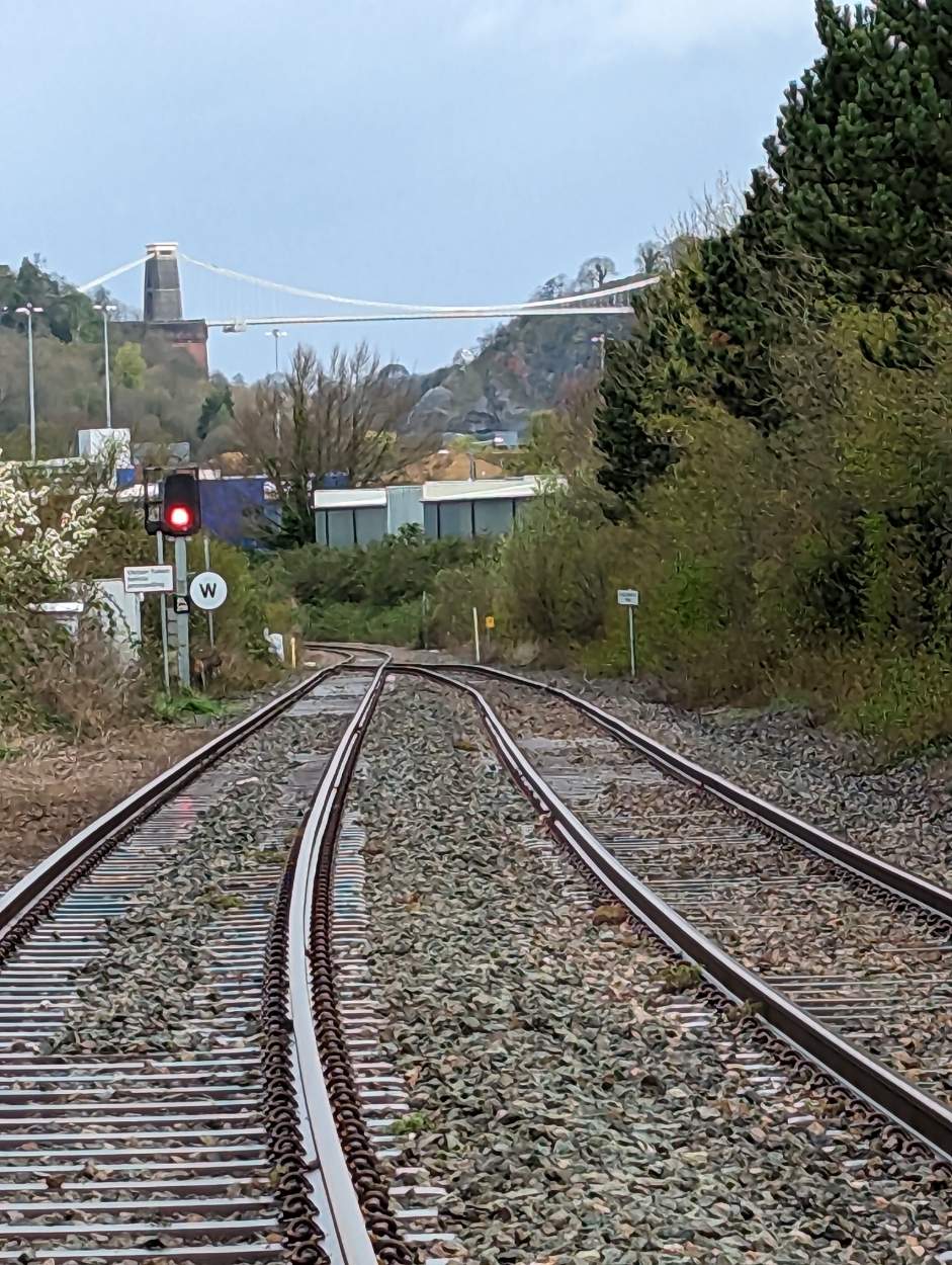 Solve clifton suspenshone bridge jigsaw puzzle online with 70 pieces