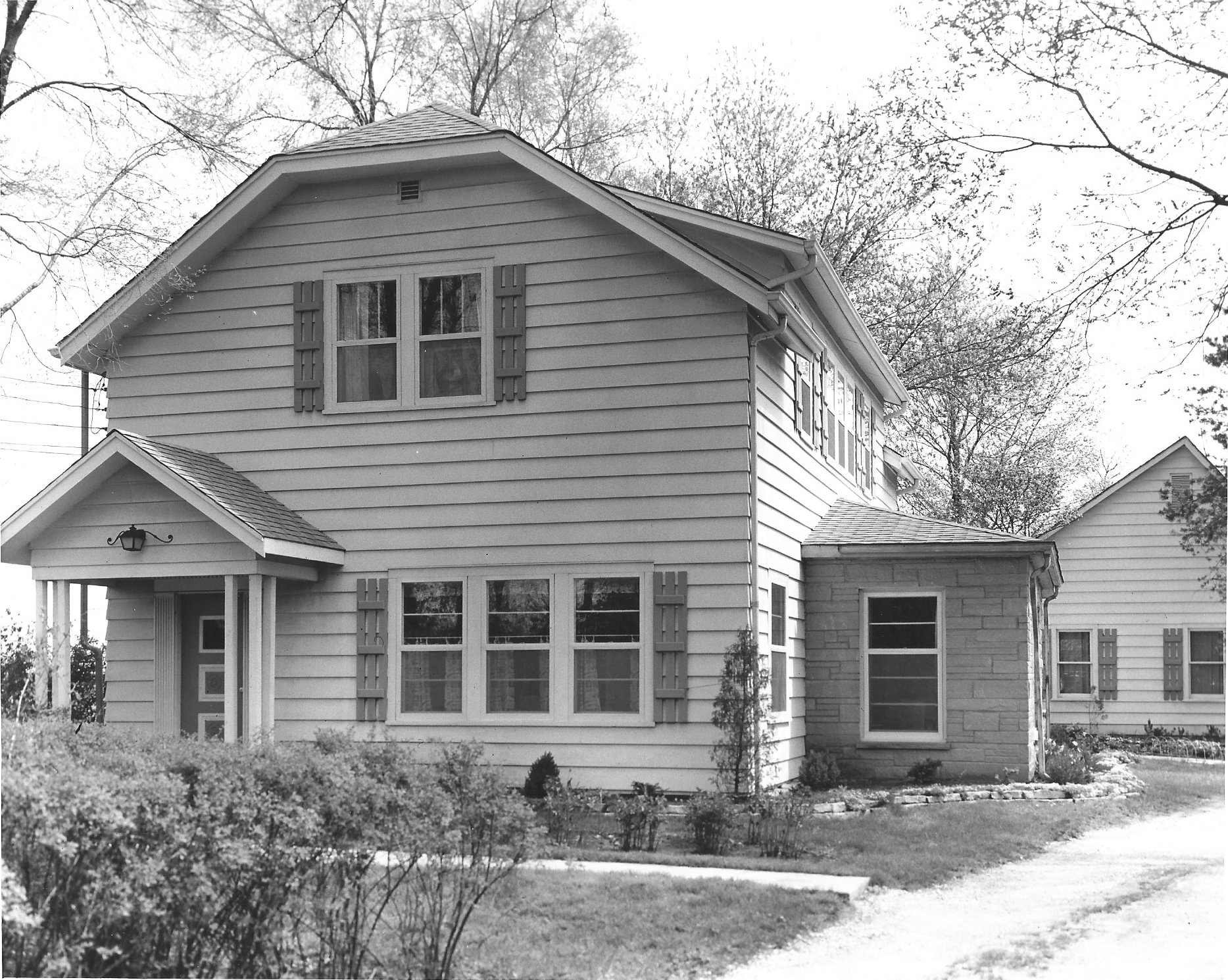 Solve house jigsaw puzzle online with 195 pieces