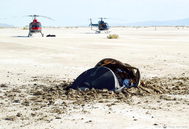 Solve "Flying Saucer Crash Lands in Utah Desert" jigsaw puzzle online