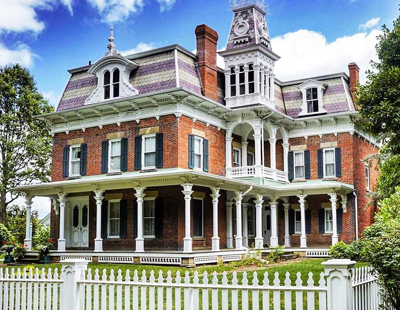 Solve Milan, Ohio jigsaw puzzle online with 252 pieces