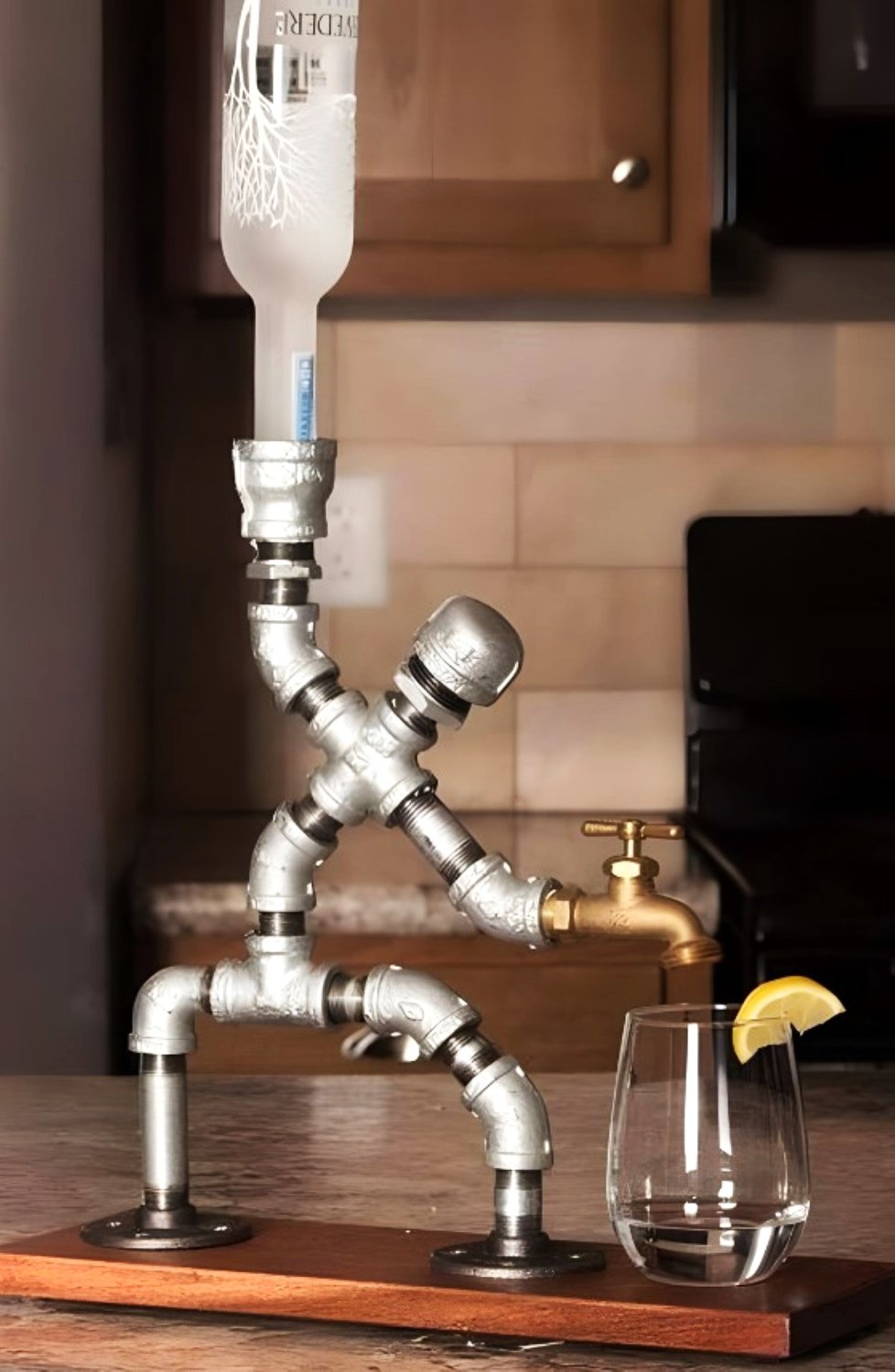 Solve Creative Beverage Server jigsaw puzzle online with 150 pieces