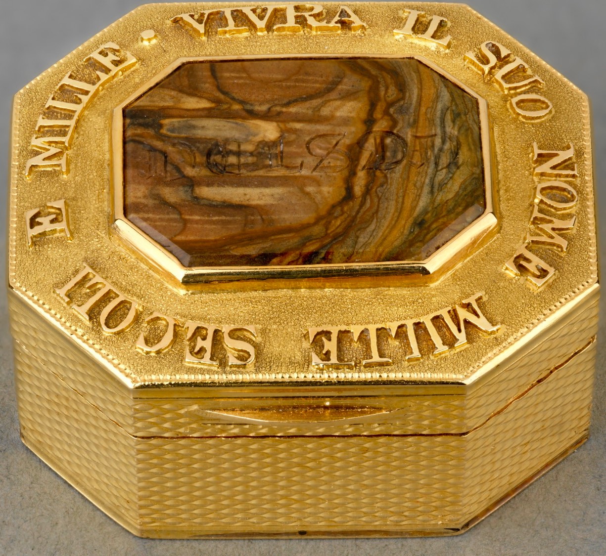 Solve Gold and Jasper Vinaigrette Containg a lock of Nelson’s Hair