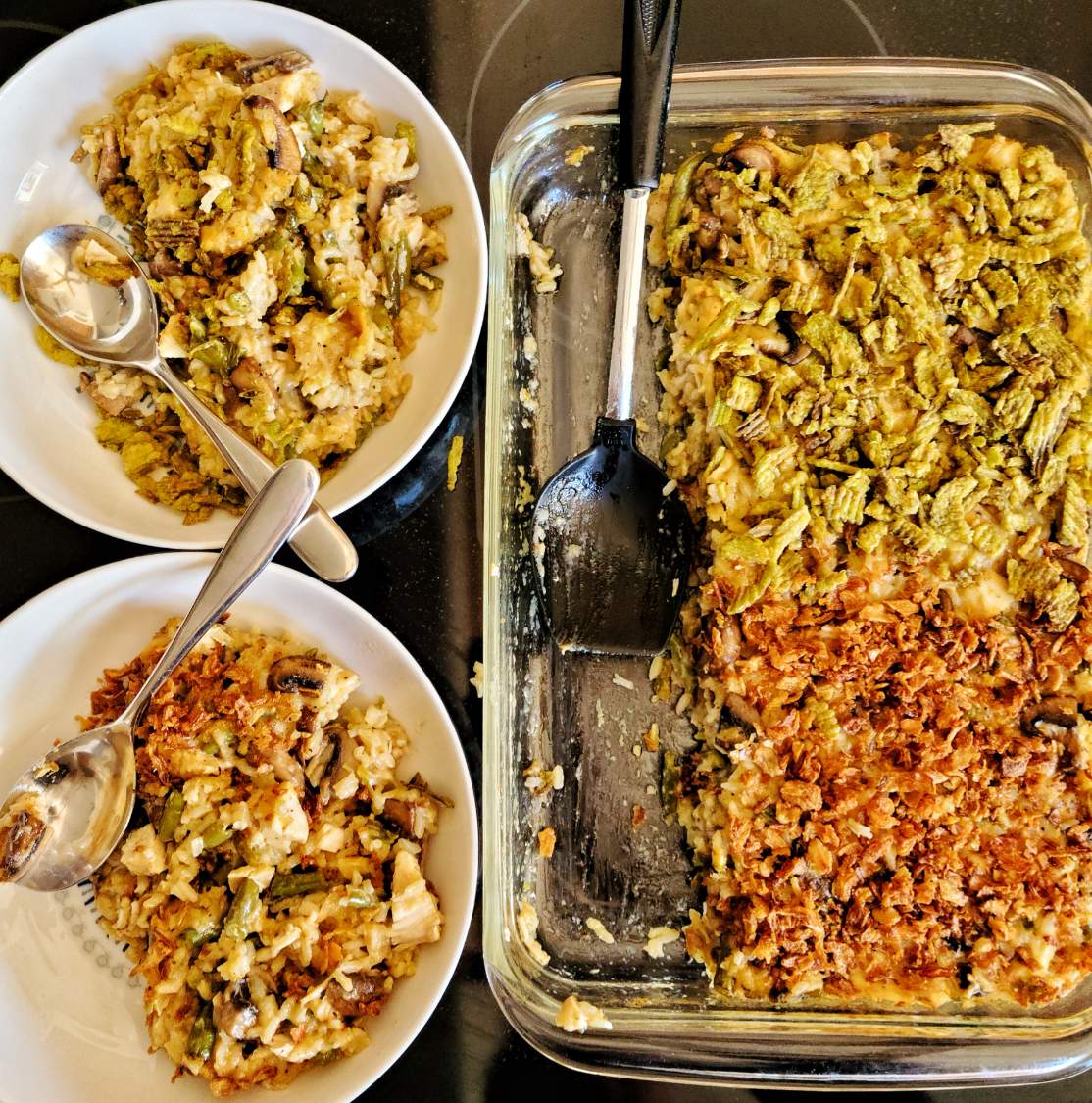 Solve Green Bean Casserole jigsaw puzzle online with 64 pieces
