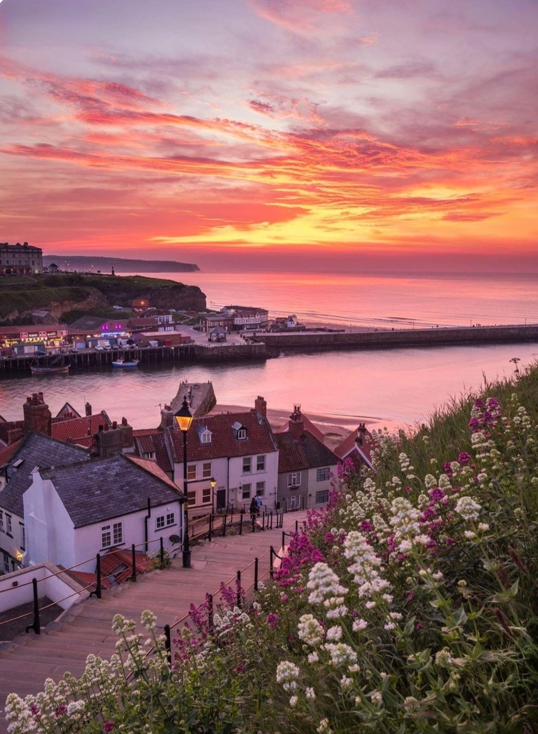 Whitby Sun Jigsaw Puzzle | 88 pieces | The Evening Sun sets over Whitby Harbour ...