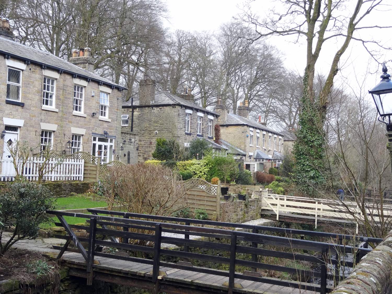 Solve Barrow Bridge, Bolton (22) jigsaw puzzle online with 48 pieces