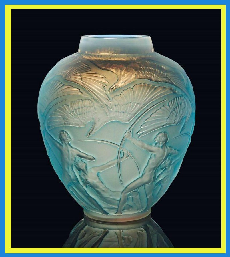 Solve 1921 René Lalique Vase Archers jigsaw puzzle online with 72 pieces