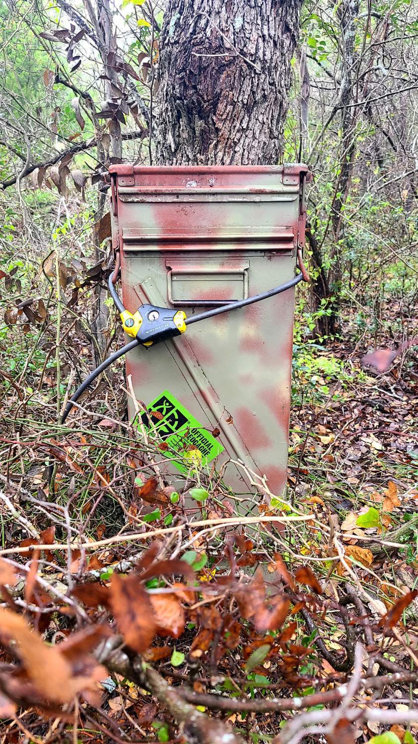 Solve Geocache Puzzle 2 jigsaw puzzle online with 350 pieces