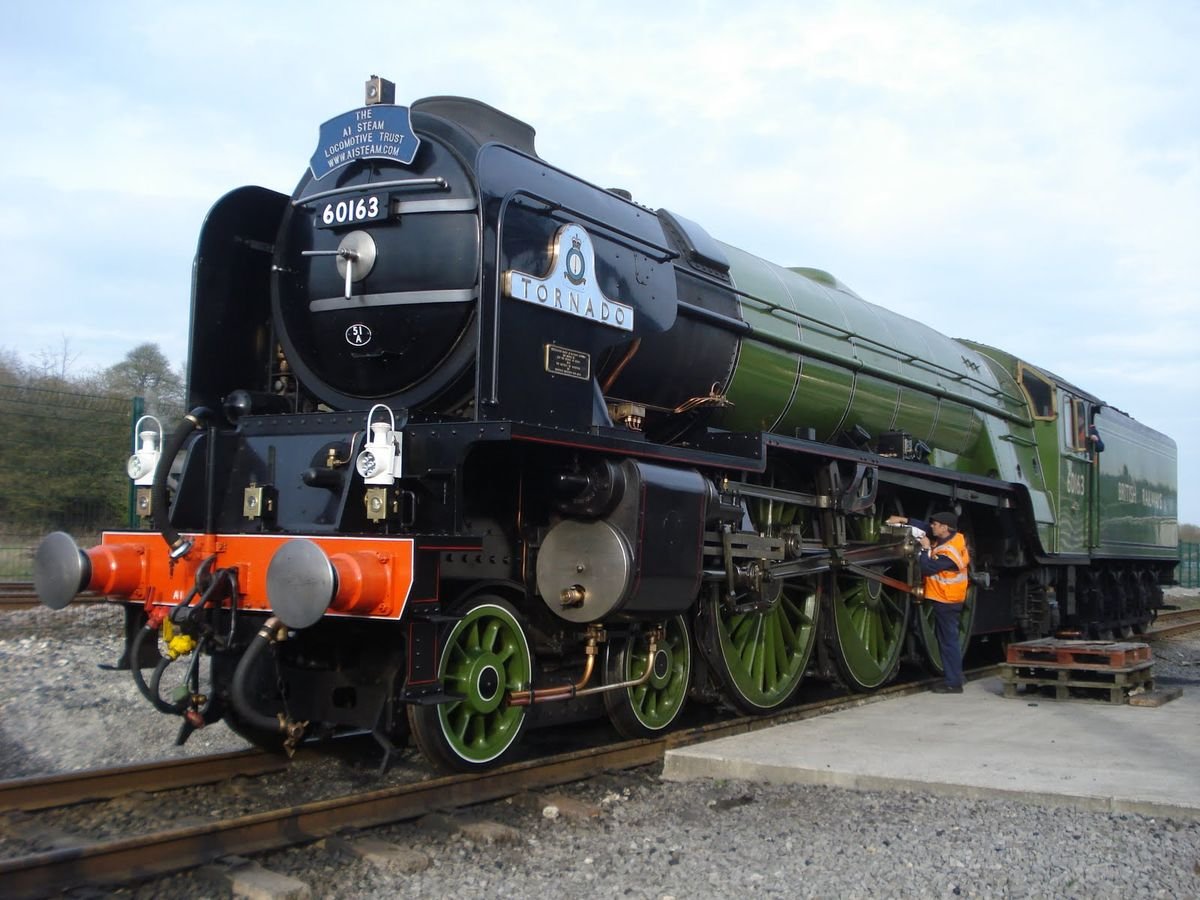 Solve LNER Peppercorn A1 4-6-2 60163 Tornado. jigsaw puzzle online with ...