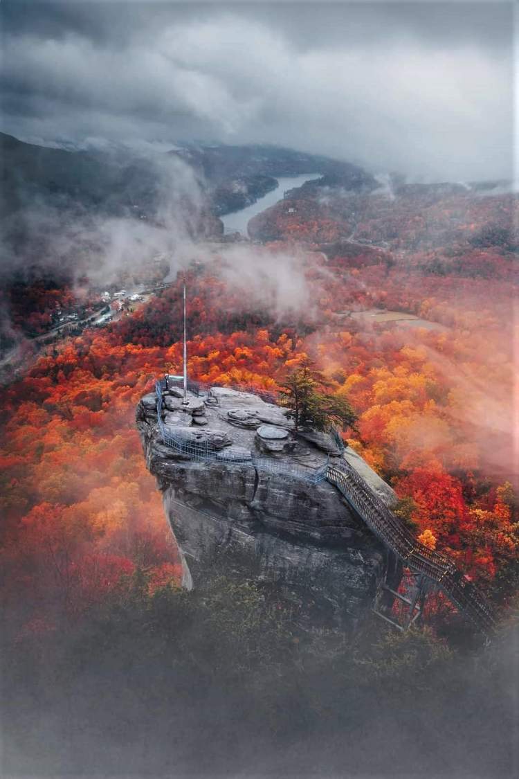Solve Chimney Rock - Blue Ridge Mountains jigsaw puzzle online with 40 ...