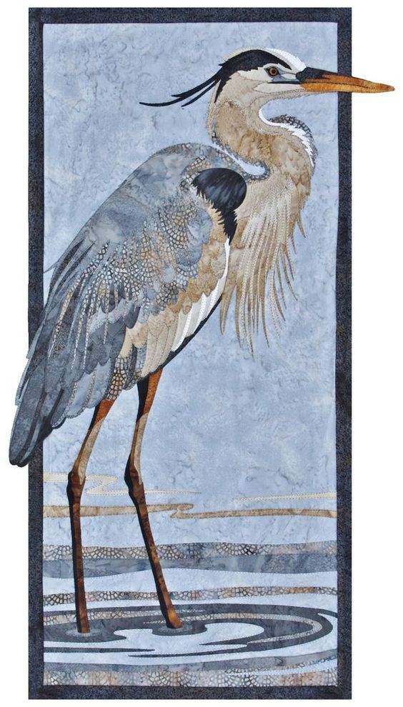 Solve Great Blue Heron applique quilt jigsaw puzzle online with 28 pieces