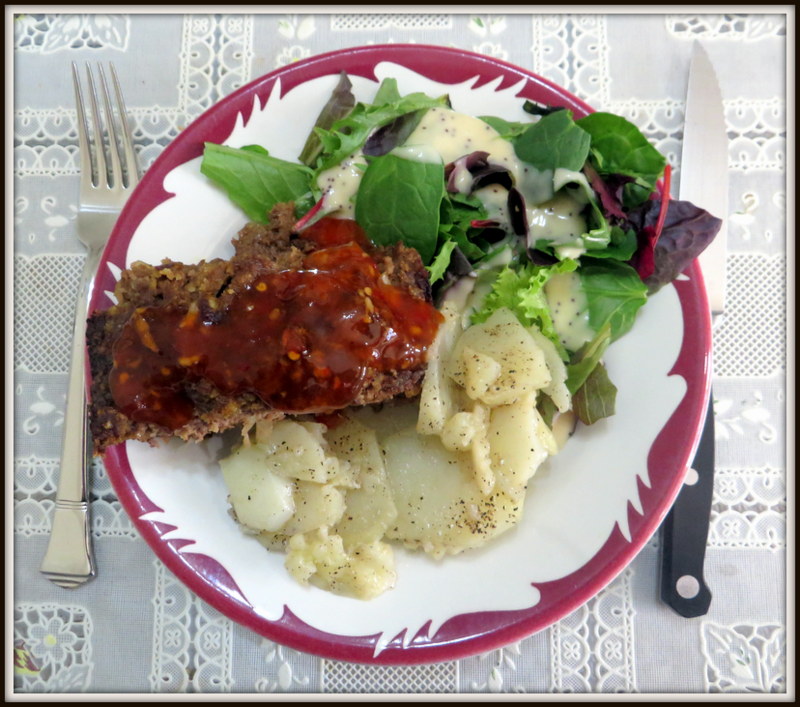 Solve Meat Loaf with spicy sauce jigsaw puzzle online with 42 pieces