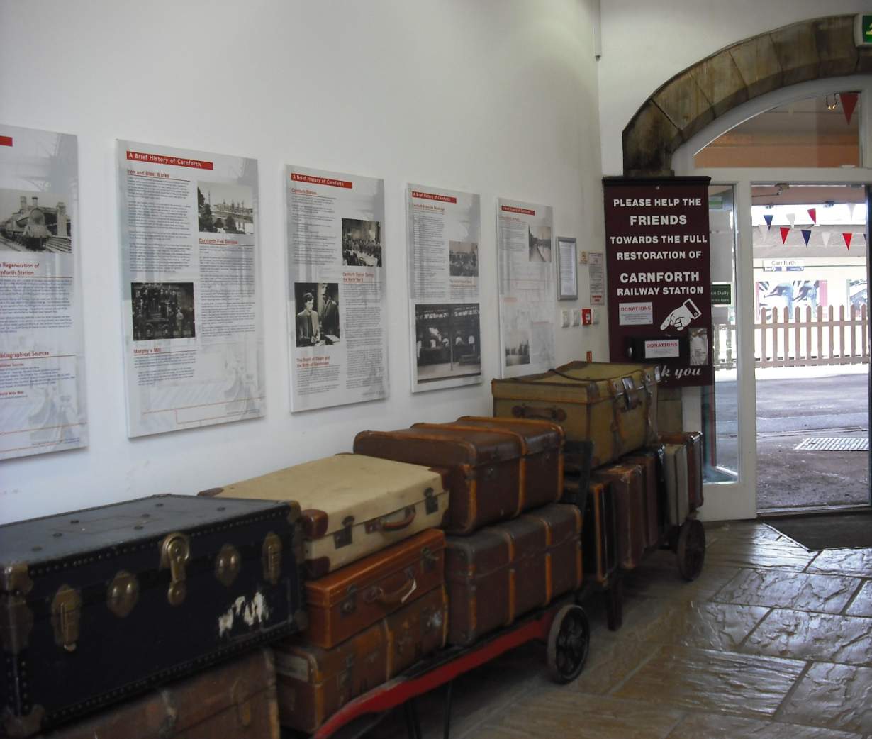 Solve Carnforth - 1940s luggage and Brief Encounter jigsaw puzzle ...