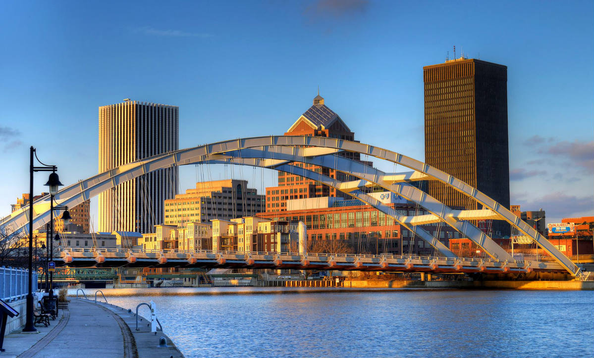 Solve Rochester, NY jigsaw puzzle online with 77 pieces