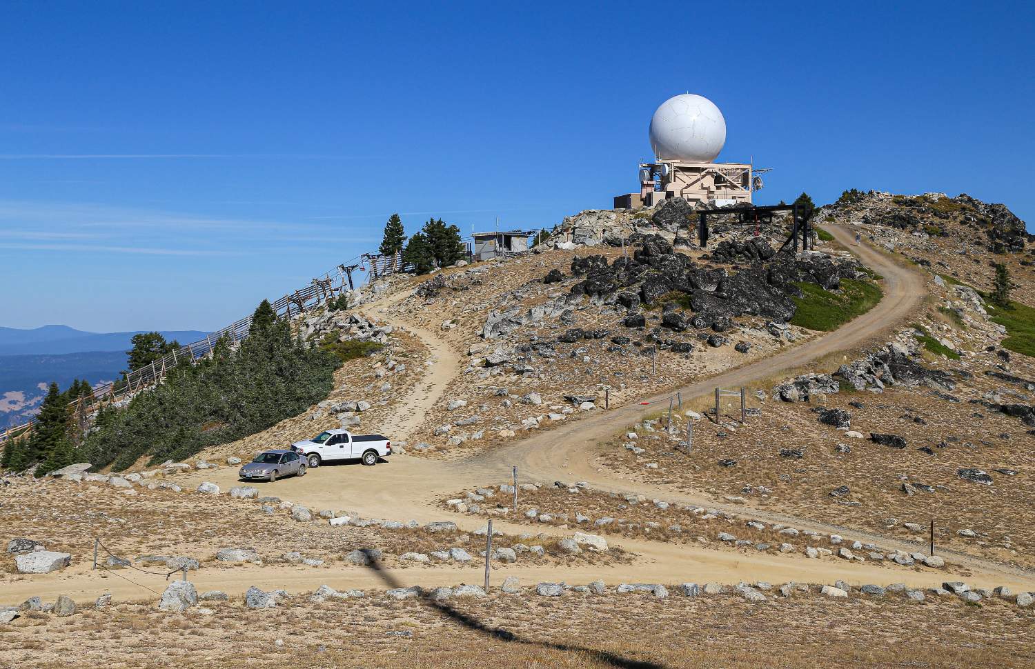 Solve MOUNT ASHLAND WEATHER RADAR jigsaw puzzle online with 96 pieces