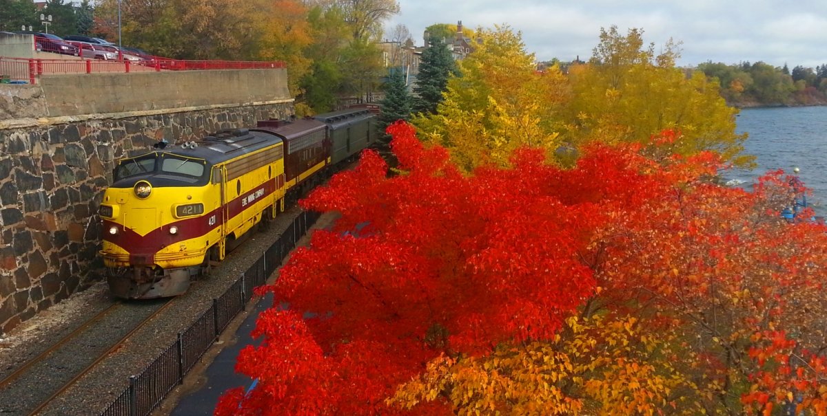 Solve 2020 Fall Colors - North Shore Scenic Railroad jigsaw puzzle ...